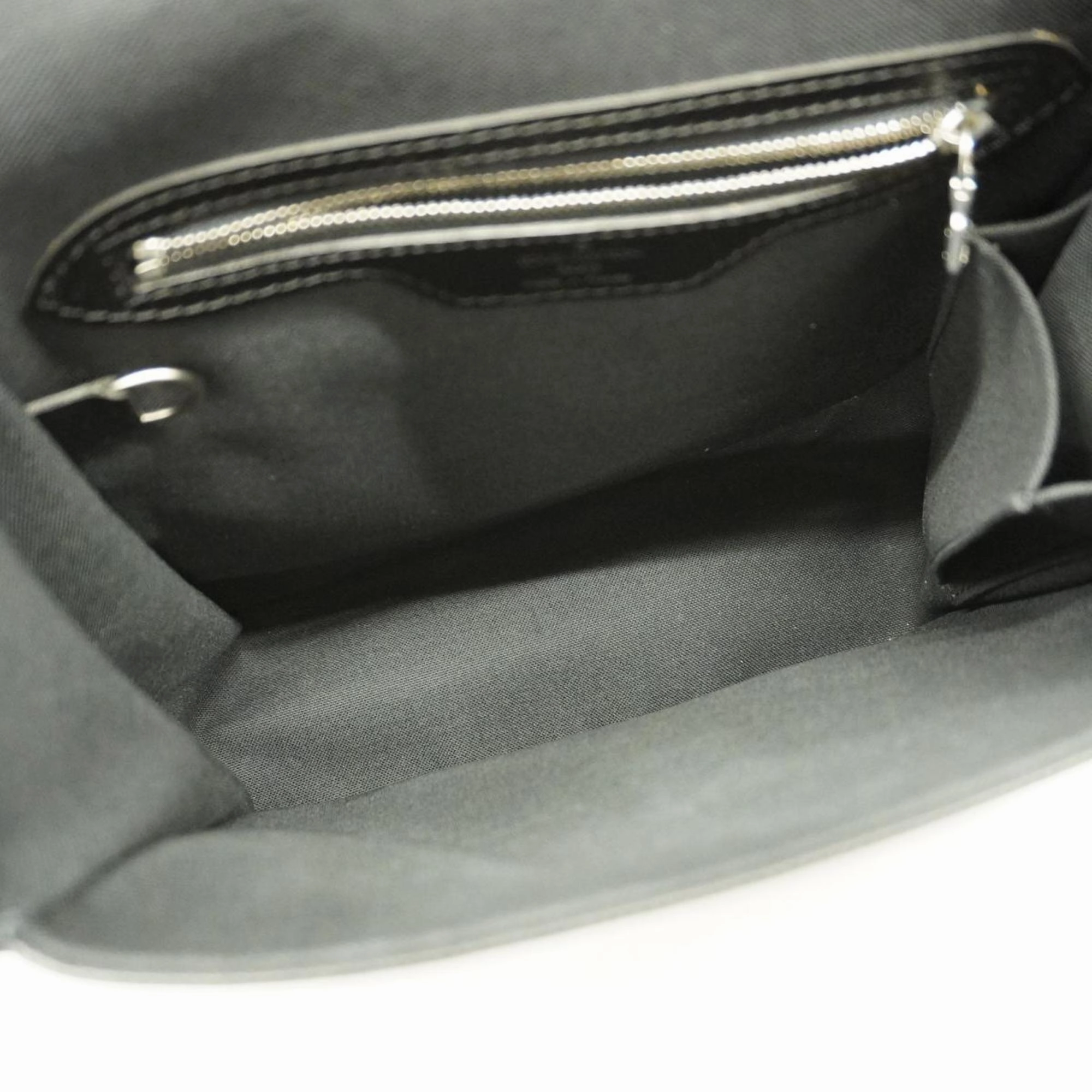 Louis Vuitton  Leather Shoulder Bag ()