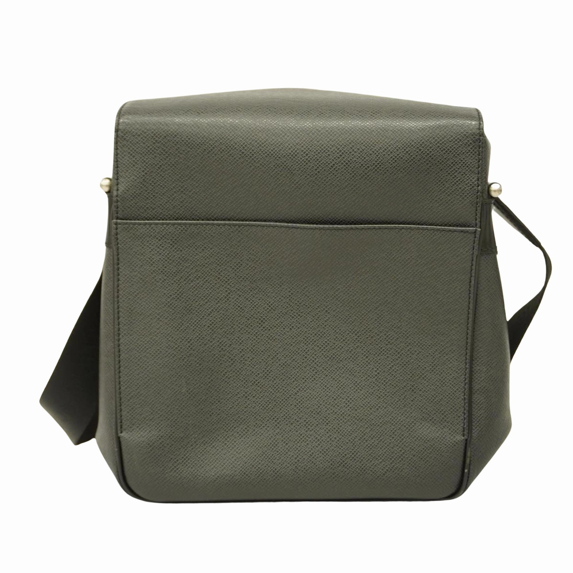 Louis Vuitton  Leather Shoulder Bag ()