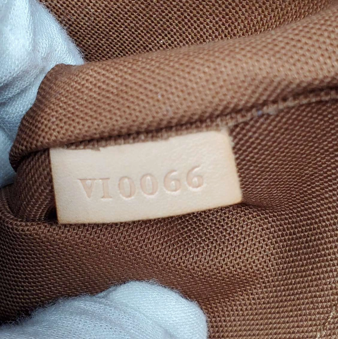 Louis Vuitton Lockit MM Monogram Shoulder Bag