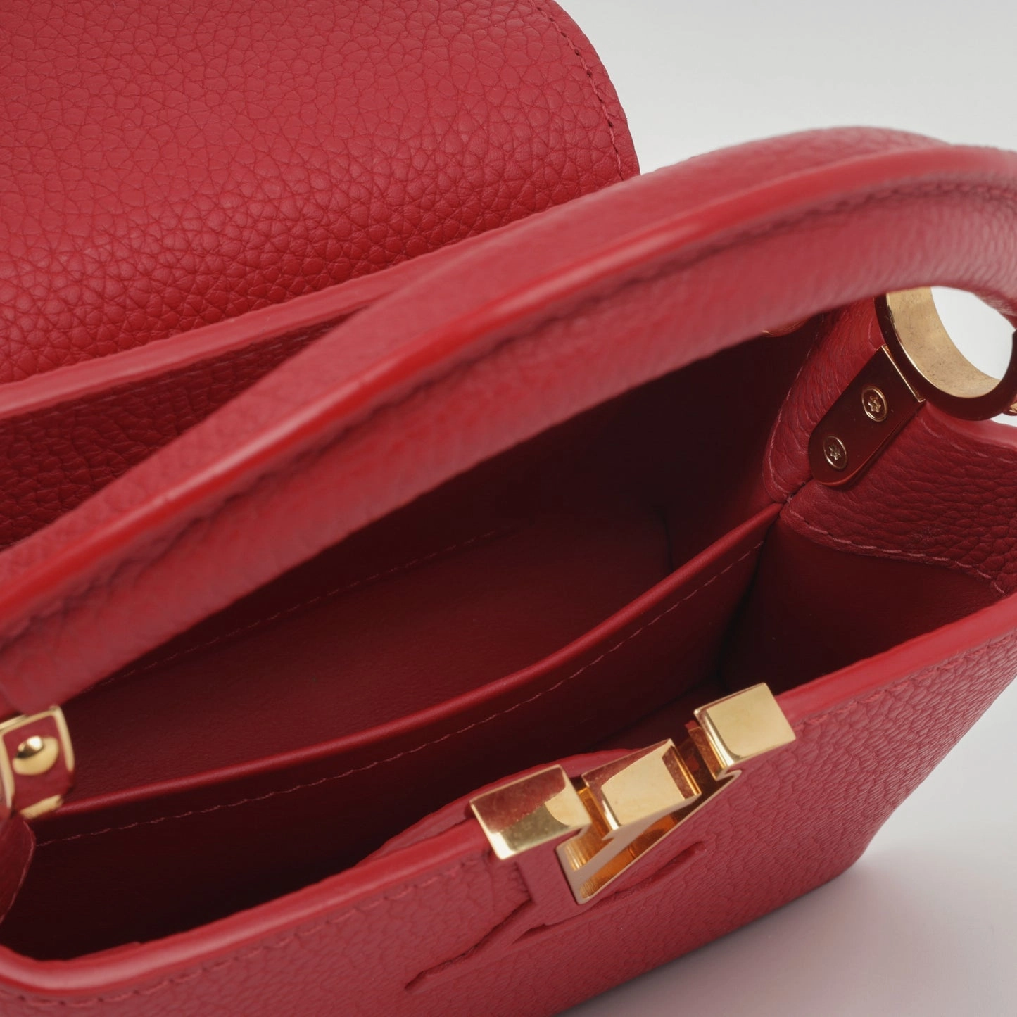 Louis Vuitton Louis Vuitton - Mini Capucines Bag - Red Taurillon Leather GHW - Pre-loved