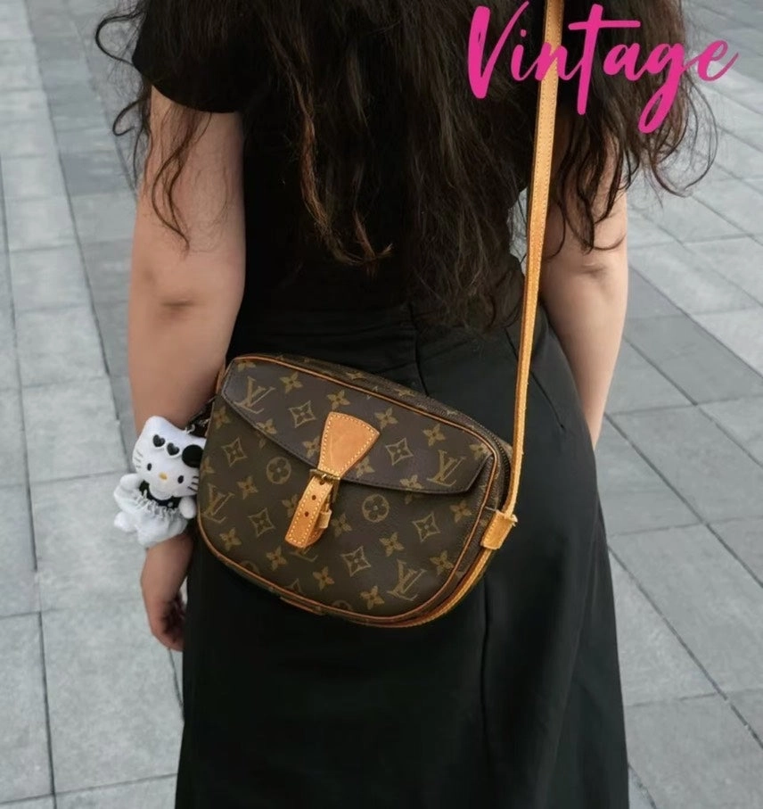 Louis Vuitton LV Monogram Jeune Fille Vintage - Brown Crossbody Bags B24-27