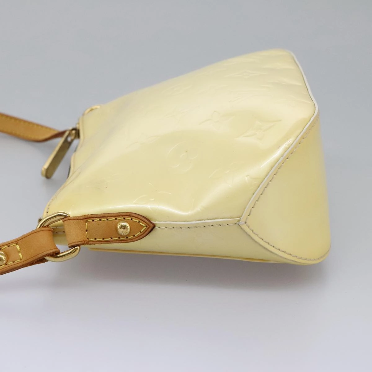 Louis Vuitton Minna Beige Patent Leather Shoulder Bag