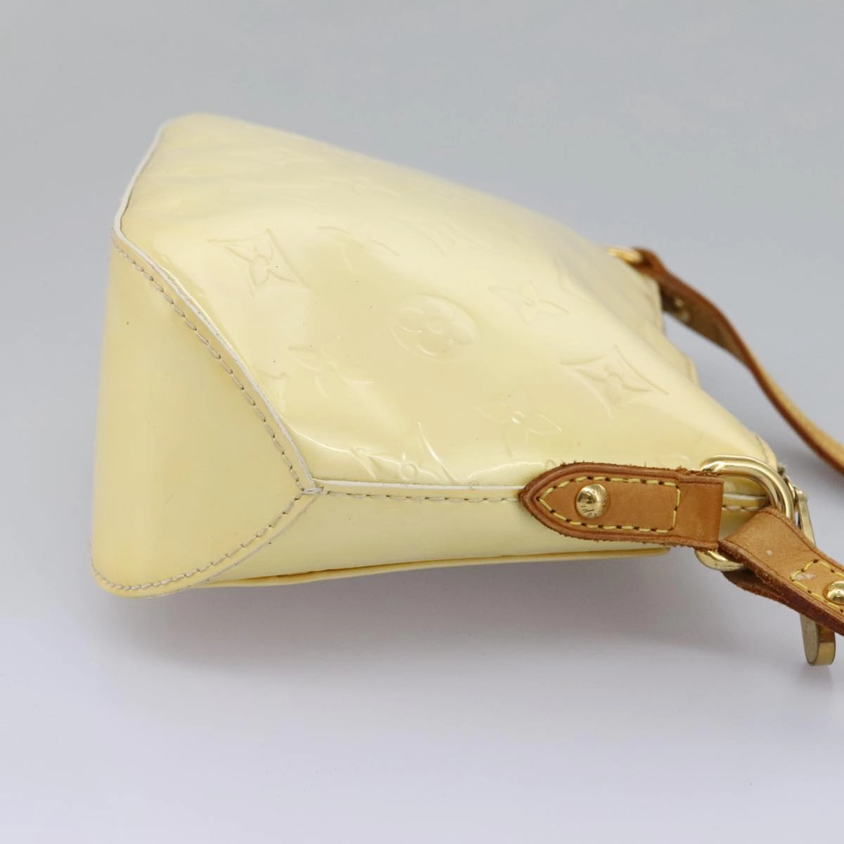 Louis Vuitton Minna Beige Patent Leather Shoulder Bag