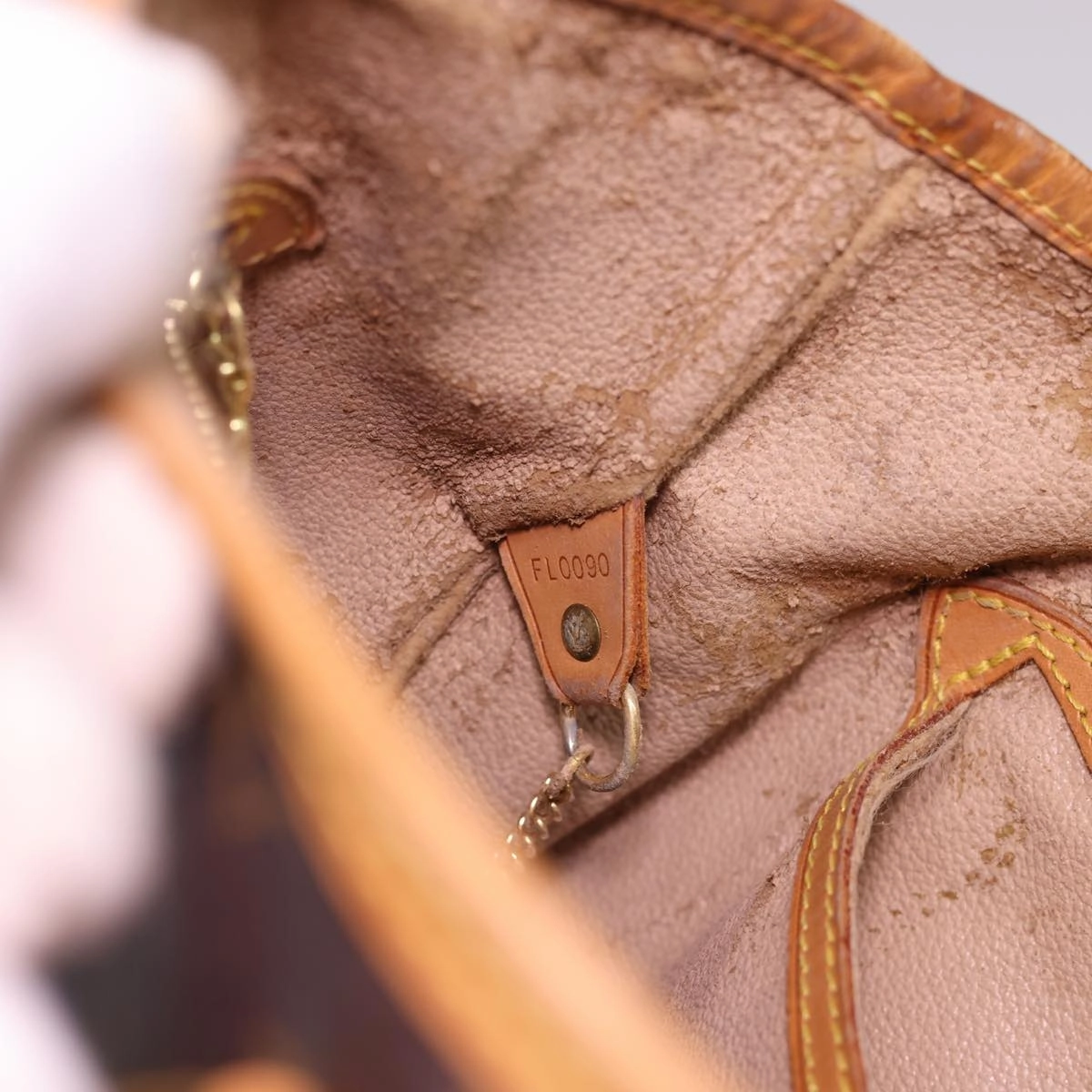 LOUIS VUITTON Monogram Bucket GM Shoulder Bag M42236 LV 40523