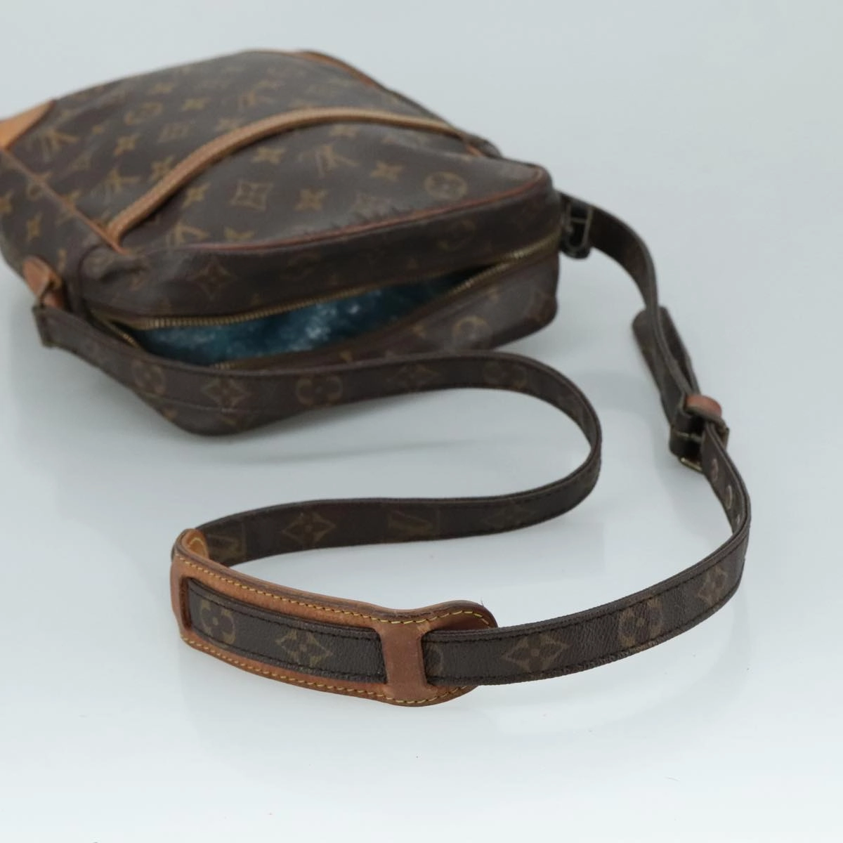 LOUIS VUITTON Monogram Danube GM Shoulder Bag M45262 LV bs20776