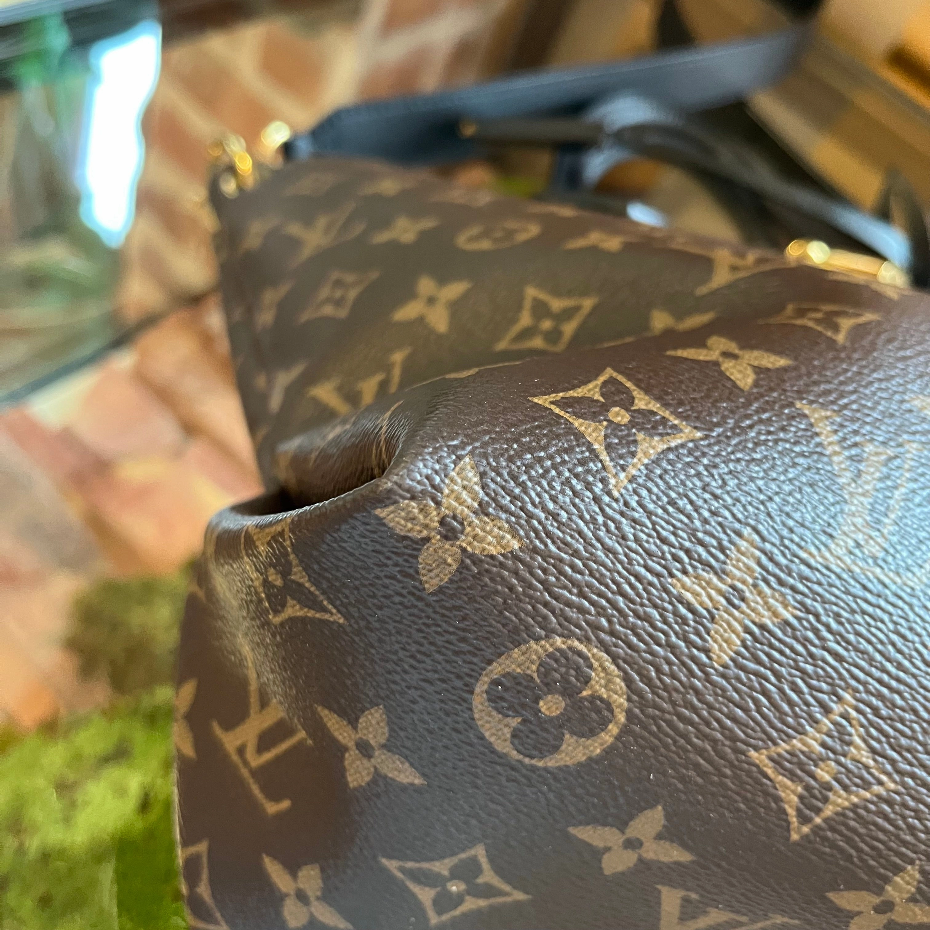 LOUIS VUITTON Monogram Flower MM Zipped Tote