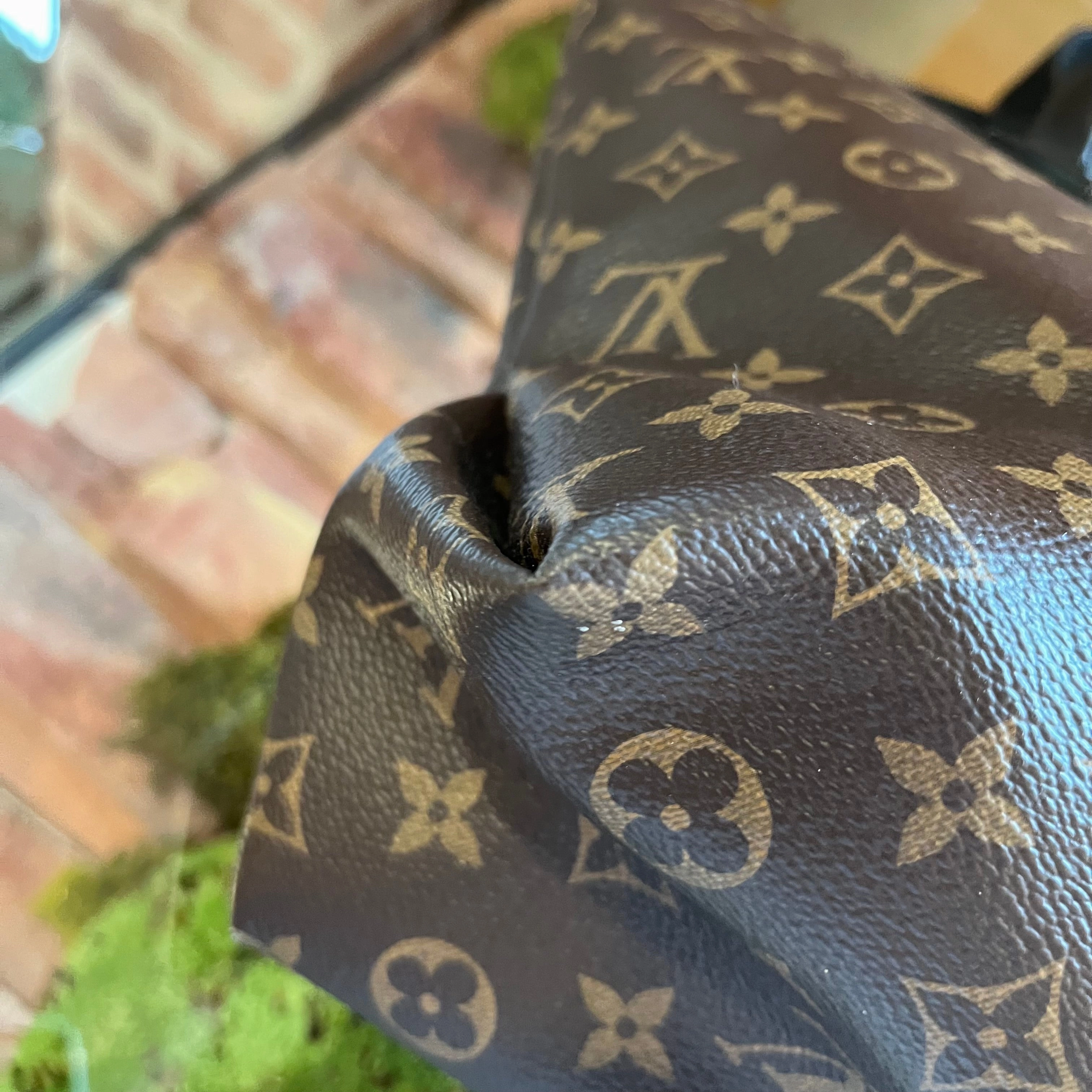 LOUIS VUITTON Monogram Flower MM Zipped Tote