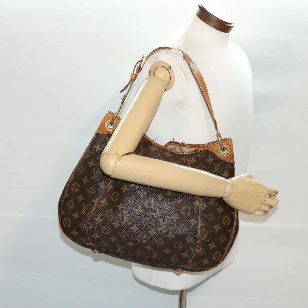 LOUIS VUITTON Monogram Galliera PM Shoulder Bag M56382 LV yk6665B