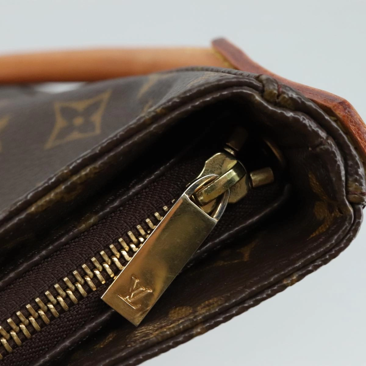 LOUIS VUITTON Monogram Looping GM Shoulder Bag M51145 LV 105549