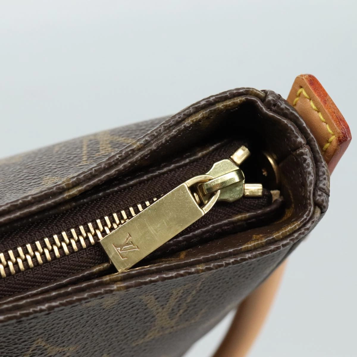 LOUIS VUITTON Monogram Looping MM Shoulder Bag M51146 LV 98178A