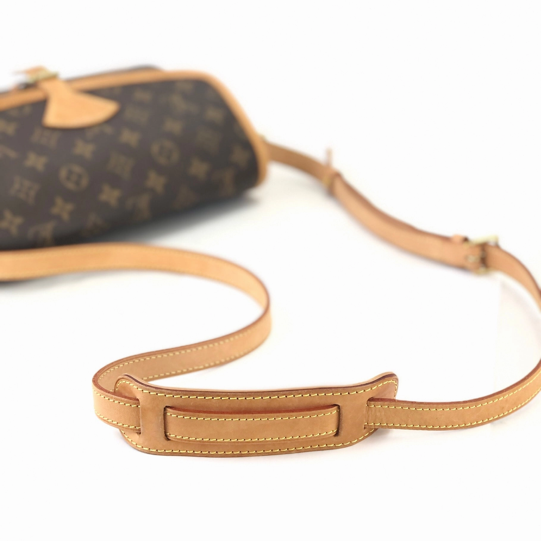 LOUIS VUITTON Monogram M42250 Shoulder Bag Brown vintage Old t3bayh