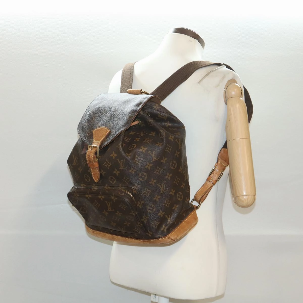 LOUIS VUITTON Monogram Montsouris GM Backpack M51135 LV 38342
