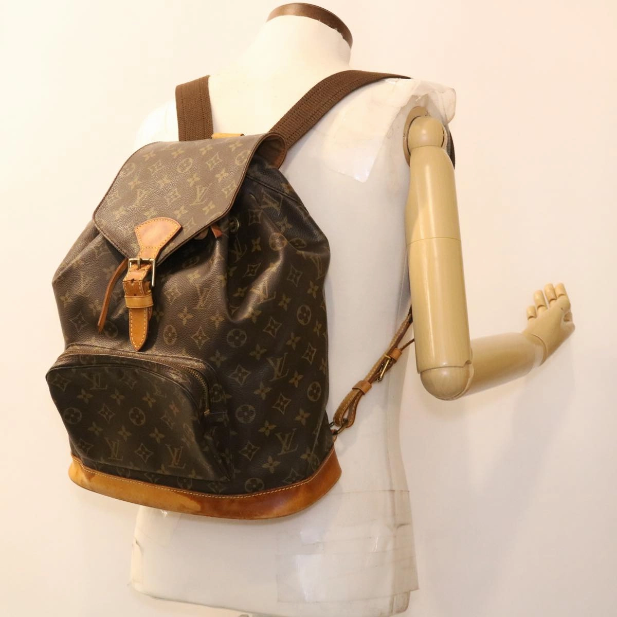 LOUIS VUITTON Monogram Montsouris GM Backpack M51135 LV 38762