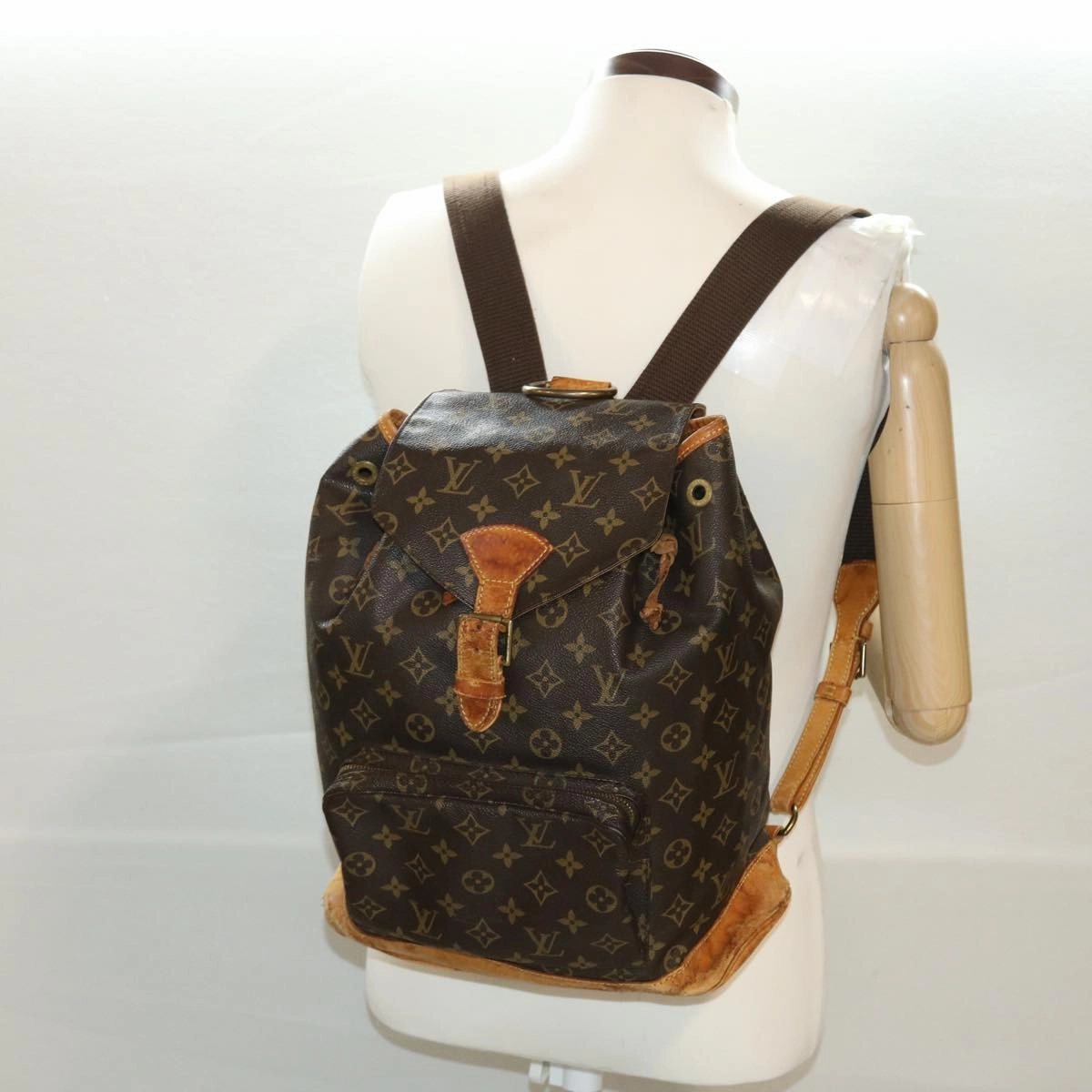 LOUIS VUITTON Monogram Montsouris GM Backpack M51135 LV 39808