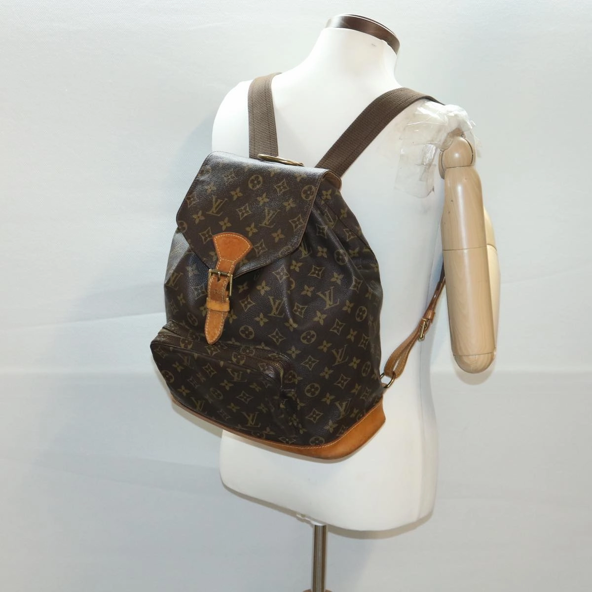 LOUIS VUITTON Monogram Montsouris GM Backpack M51135 LV rd4588