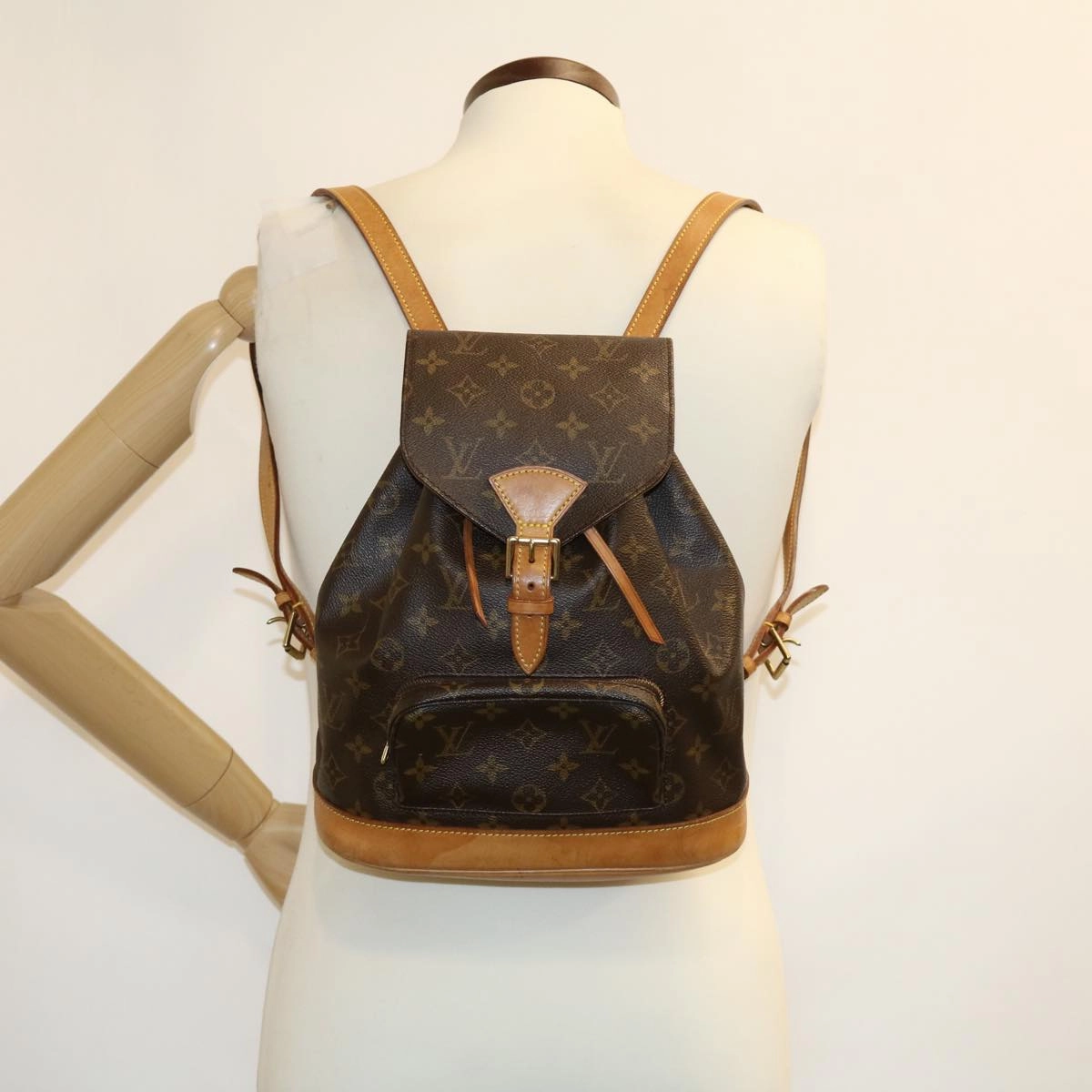 LOUIS VUITTON Monogram Montsouris MM Backpack M51136 LV 40233