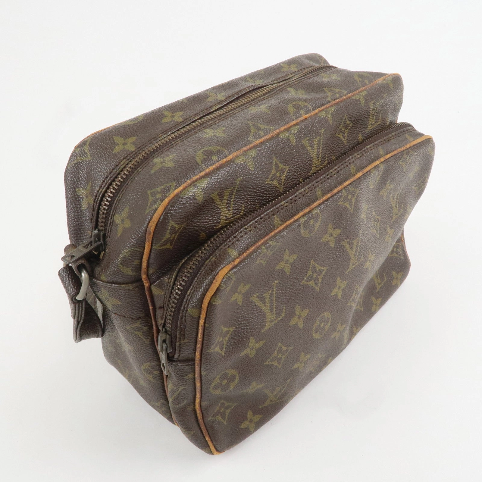 Louis Vuitton Monogram Nile Shoulder Bag Crossbody Bag M45244