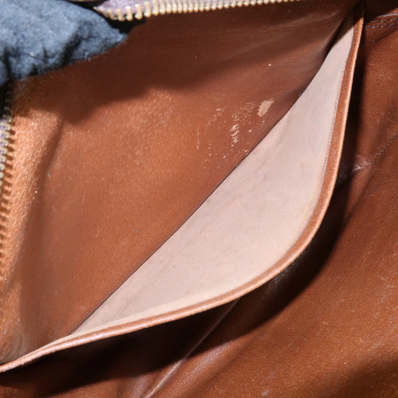 Louis Vuitton Monogram Nile Shoulder Bag Crossbody Bag M45244