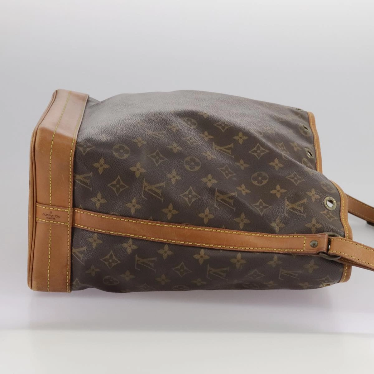LOUIS VUITTON Monogram Noe Shoulder Bag M42224 LV 105454