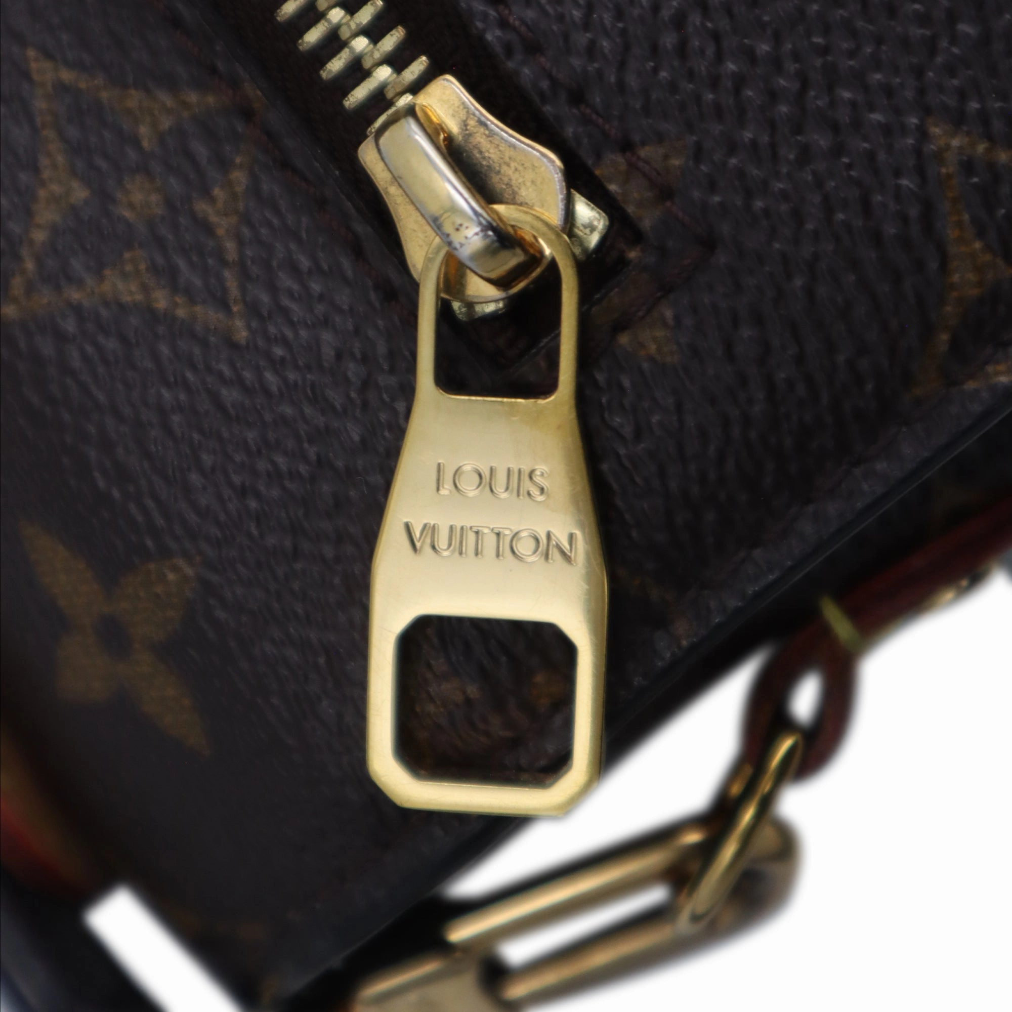 Louis Vuitton Monogram Pochette Metis Shoulder Bag DU0126