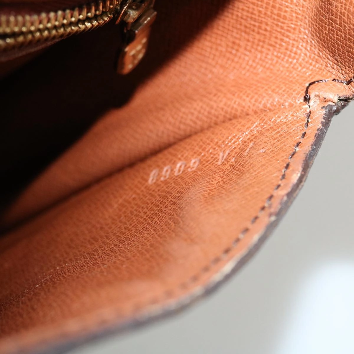 LOUIS VUITTON Monogram Saint Cloud GM Shoulder Bag M51242 LV 37590