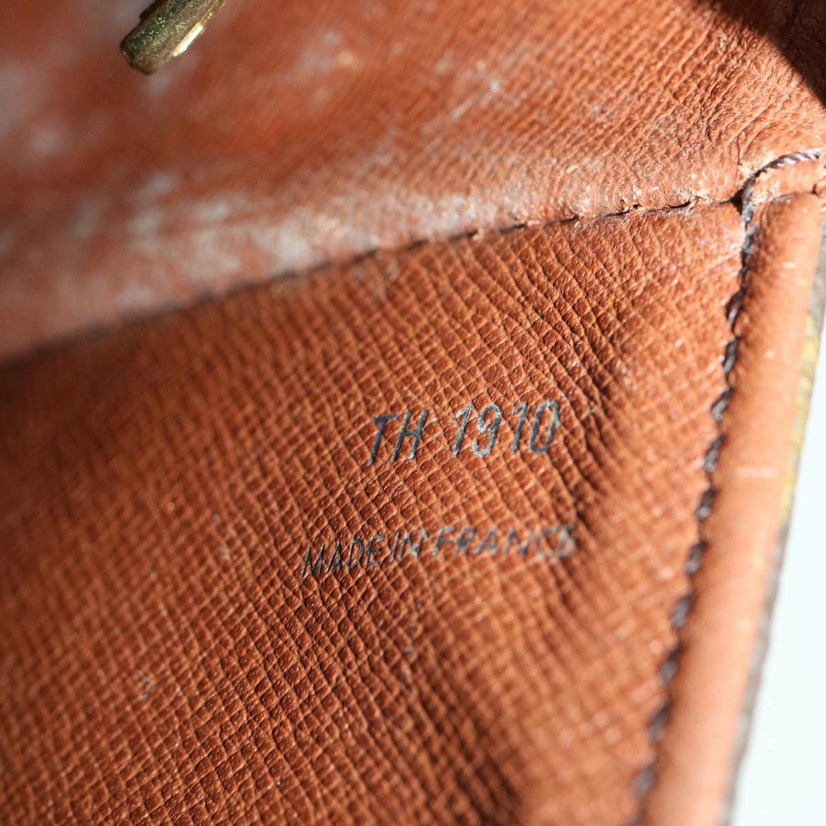 LOUIS VUITTON Monogram Saint Cloud GM Shoulder Bag M51242 LV tb574