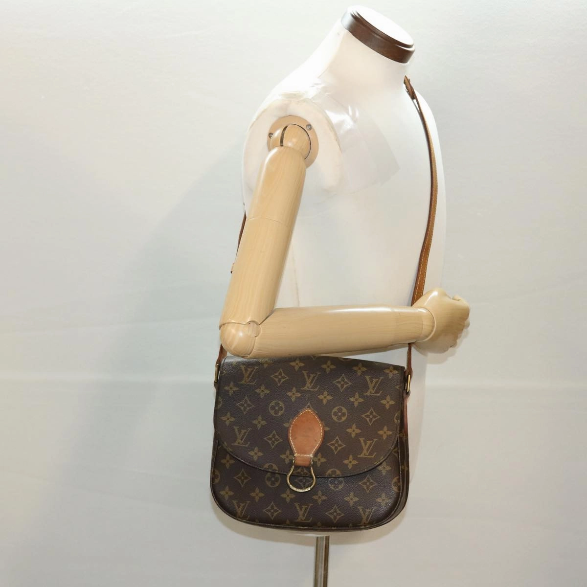 LOUIS VUITTON Monogram Saint Cloud GM Shoulder Bag M51242 LV yk6377
