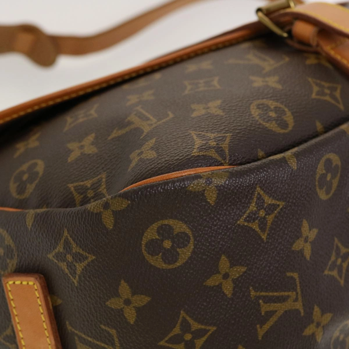 LOUIS VUITTON Monogram Saumur 35 Shoulder Bag M42254 LV 41101