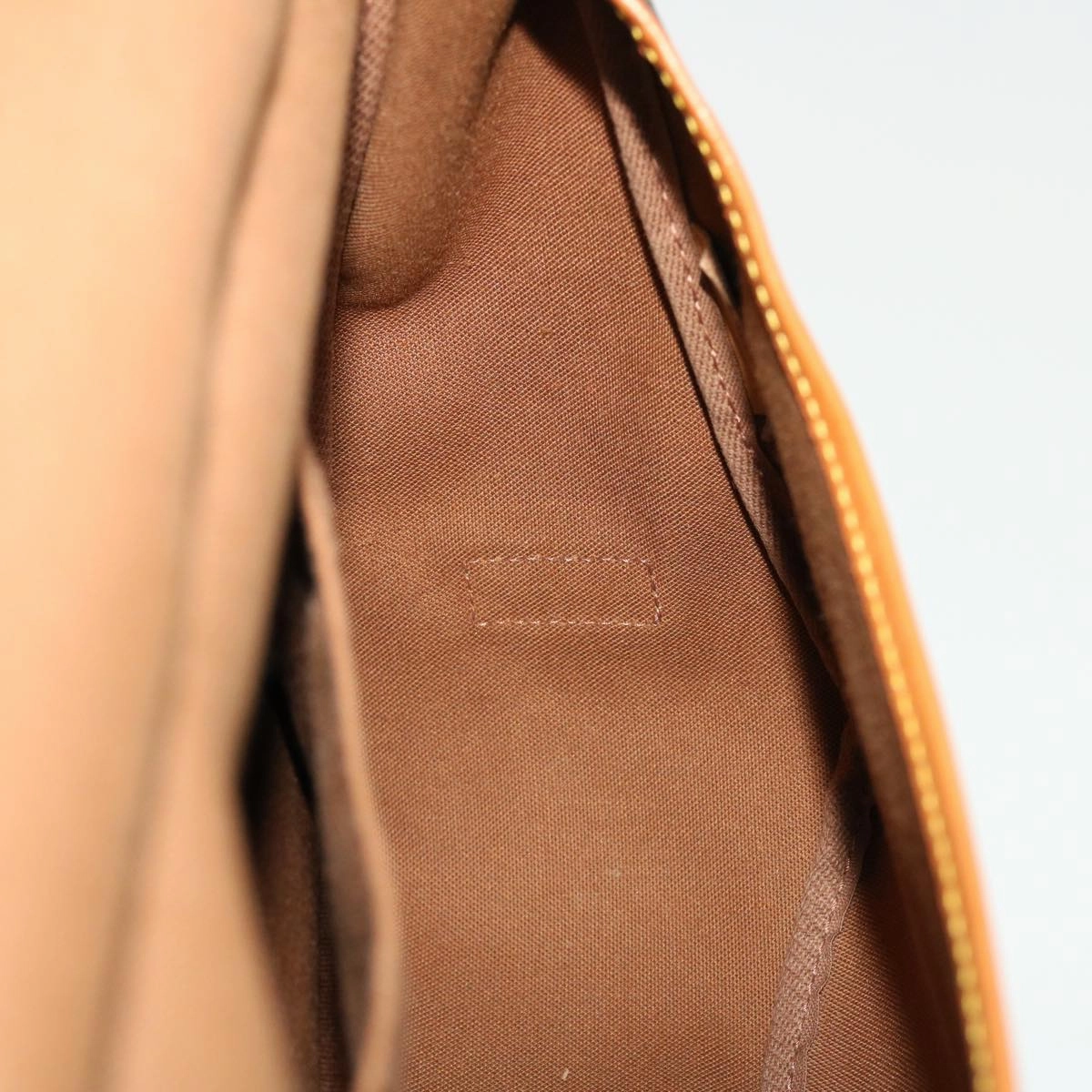LOUIS VUITTON Monogram Saumur 35 Shoulder Bag M42254 LV 41101