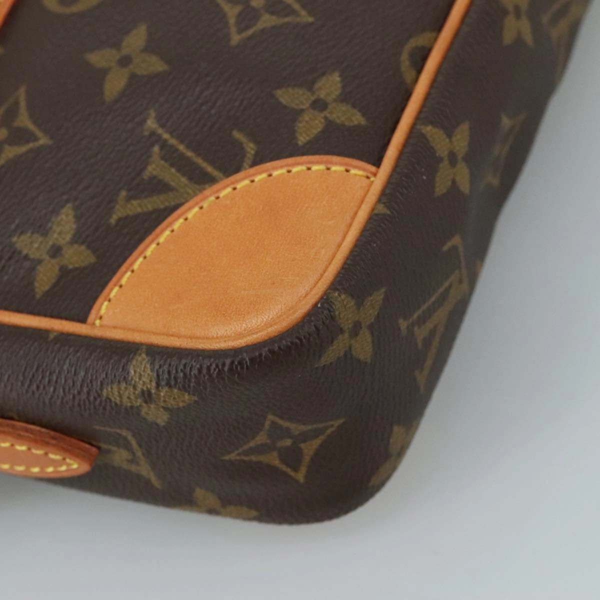 LOUIS VUITTON Monogram Trocadero 23 Shoulder Bag M51276 LV 104942