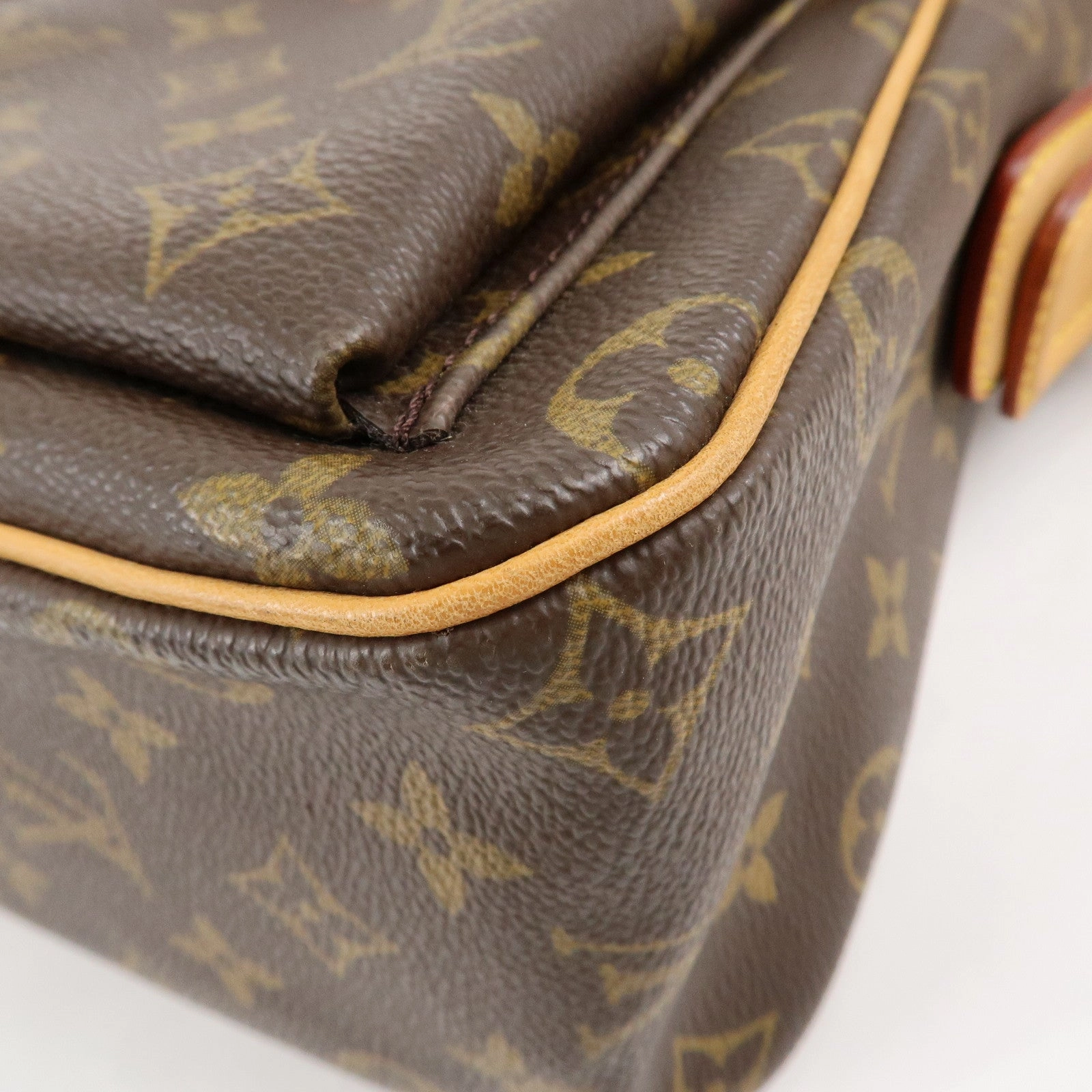 Louis Vuitton Monogram Viva Cite GM Shoulder Bag M51163