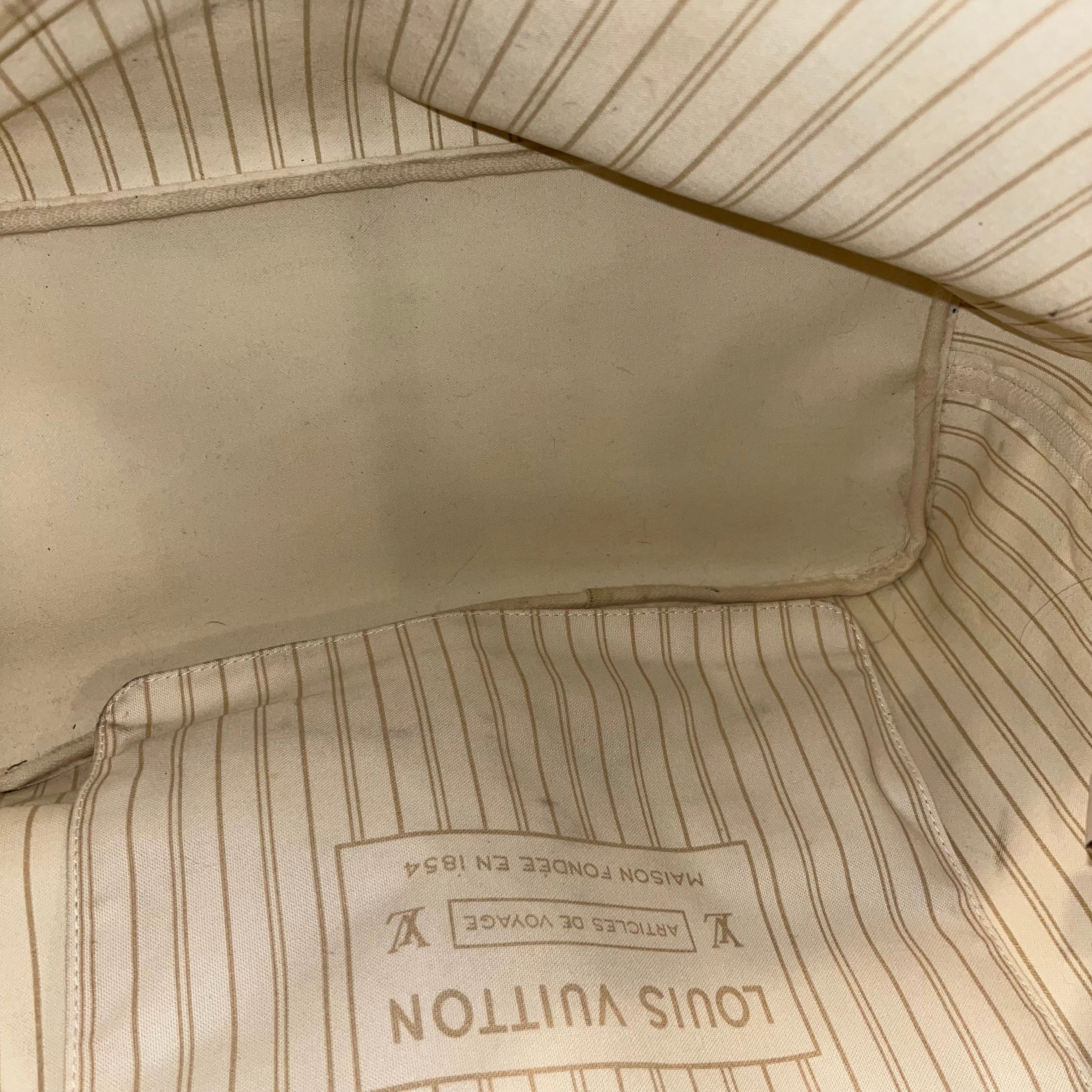 LOUIS VUITTON Neverfull GM White Damier Azur Canvas Tote Bag