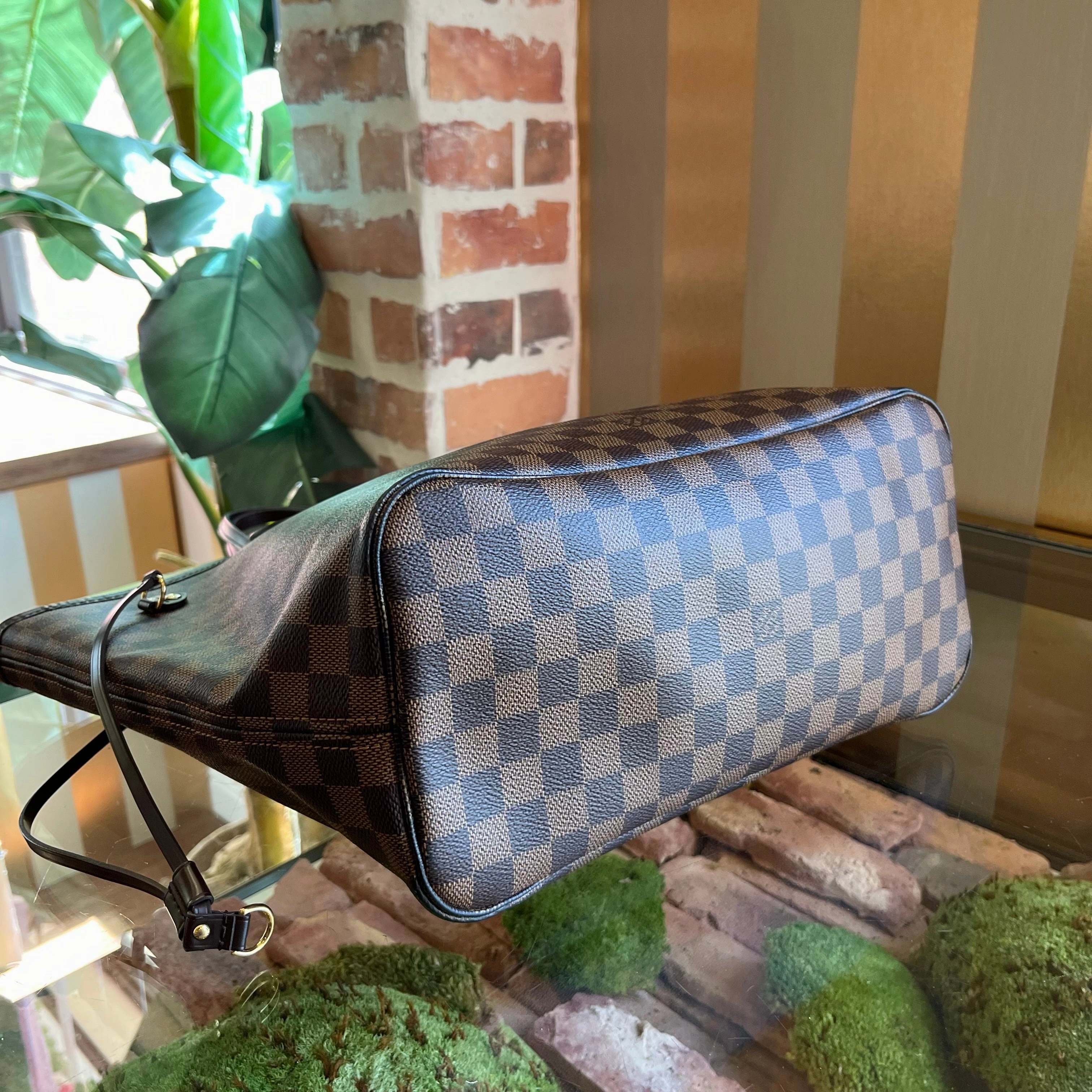 LOUIS VUITTON Neverfull MM Damier Ebene Canvas Tote Bag