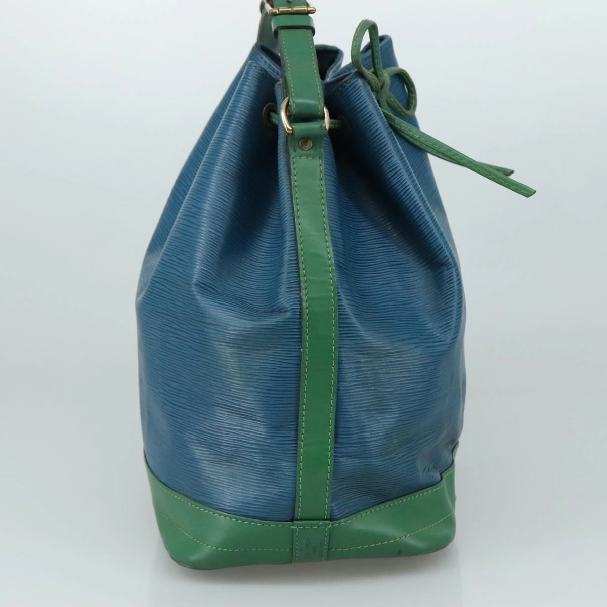 Louis Vuitton No Blue Leather Shoulder Bag