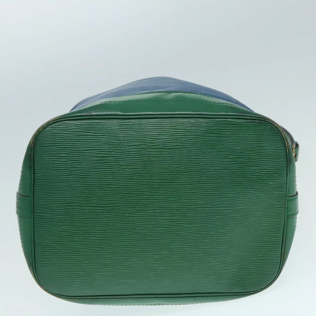 Louis Vuitton Noe Blue Leather Shoulder Bag