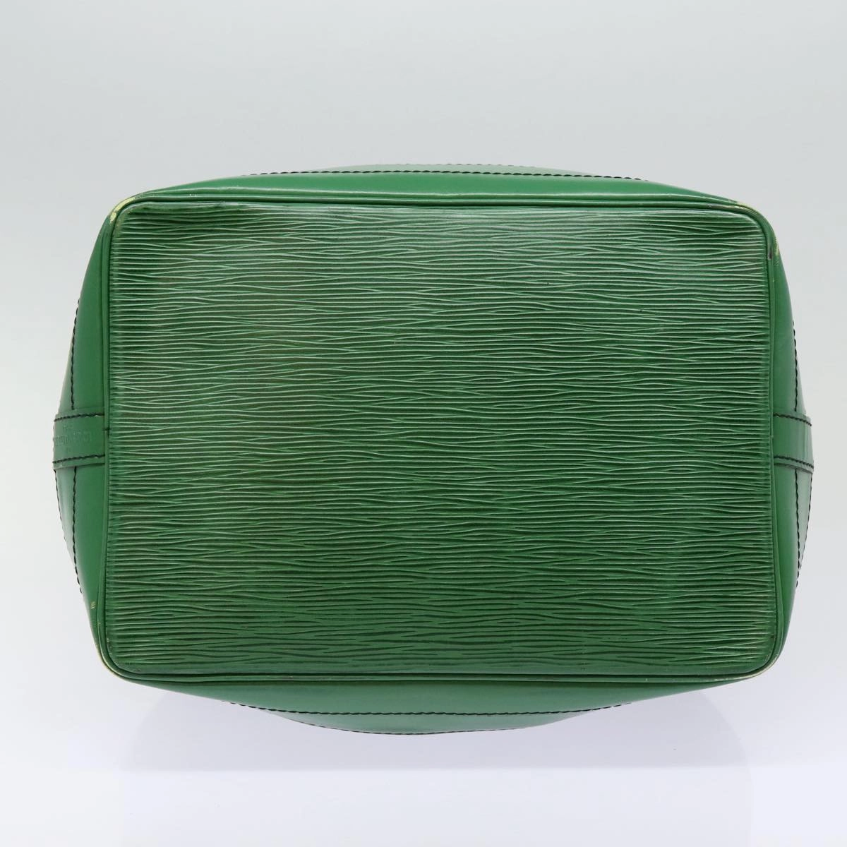 Louis Vuitton Noe Green Leather Shoulder Bag