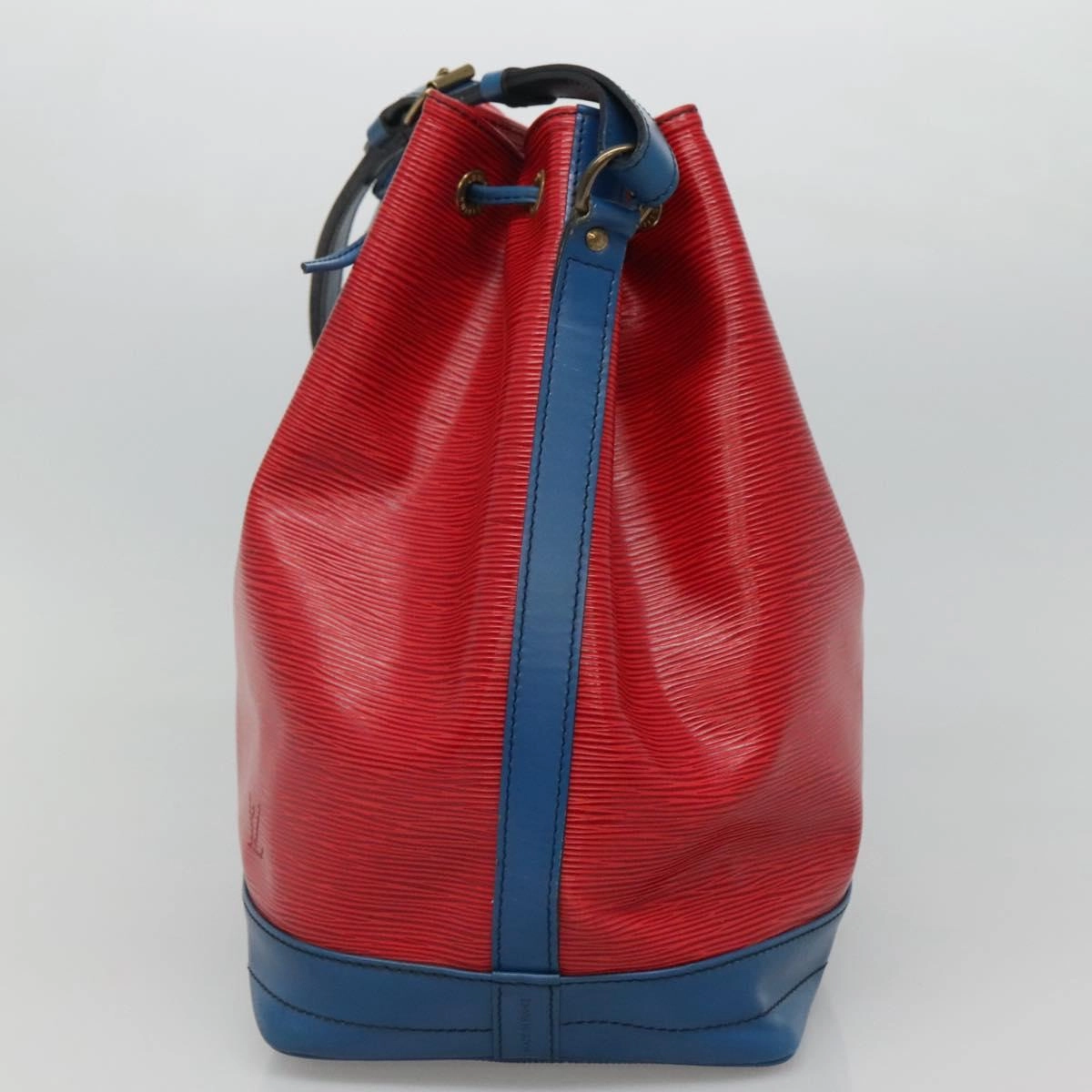Louis Vuitton Noe Red Leather Shoulder Bag