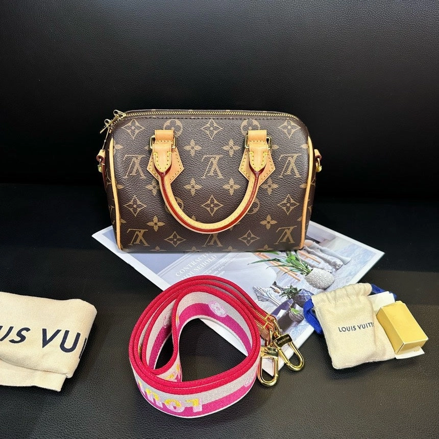 Louis Vuitton Old Flower Chip Peach Pink Shoulder Strap Crossbody Bag