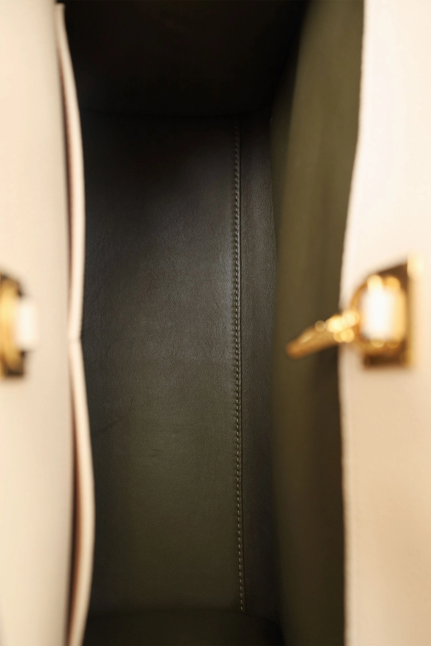 Louis Vuitton Olive/White/Black Taurillon City Steamer MM with Strap