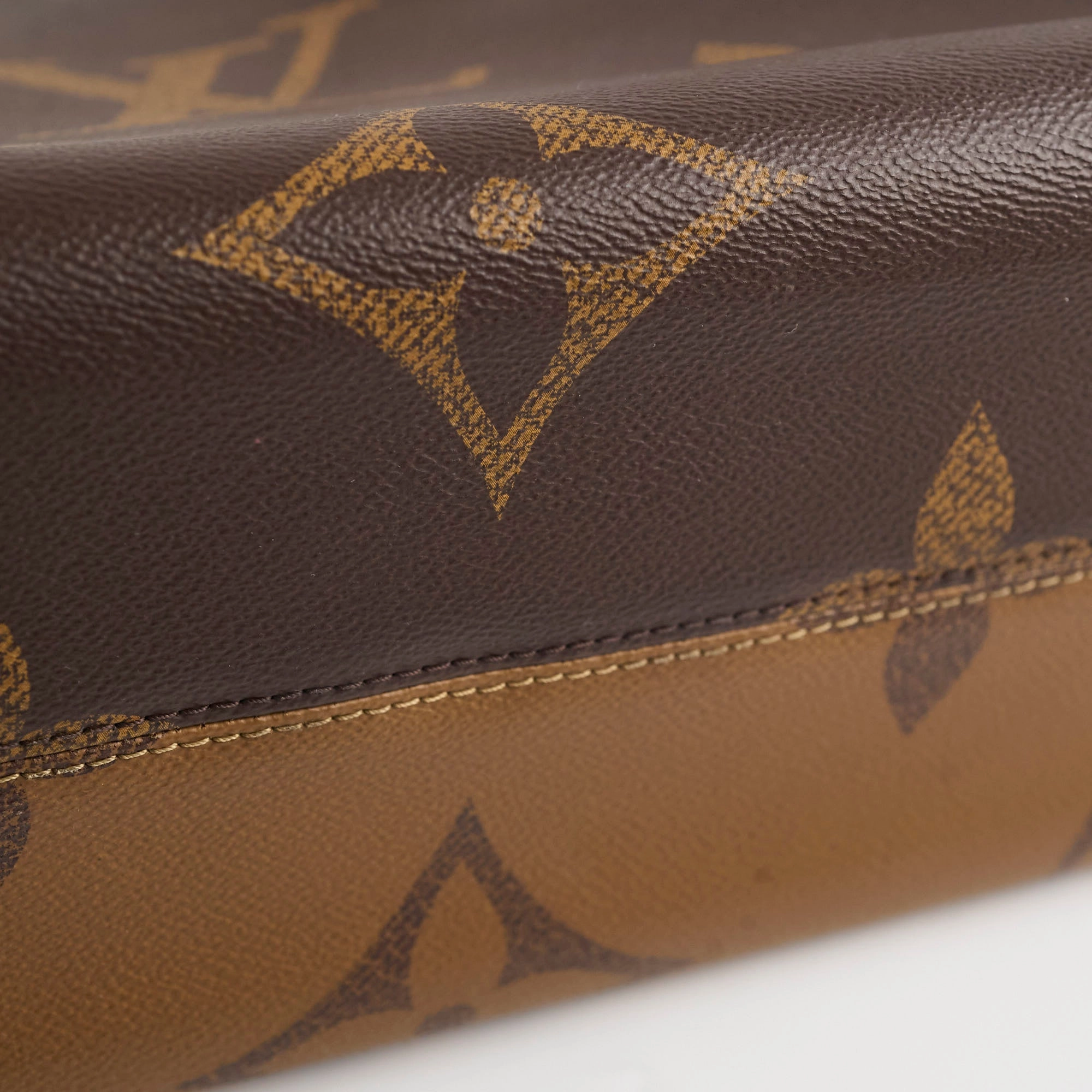 Louis Vuitton On The  Go MM Monogram