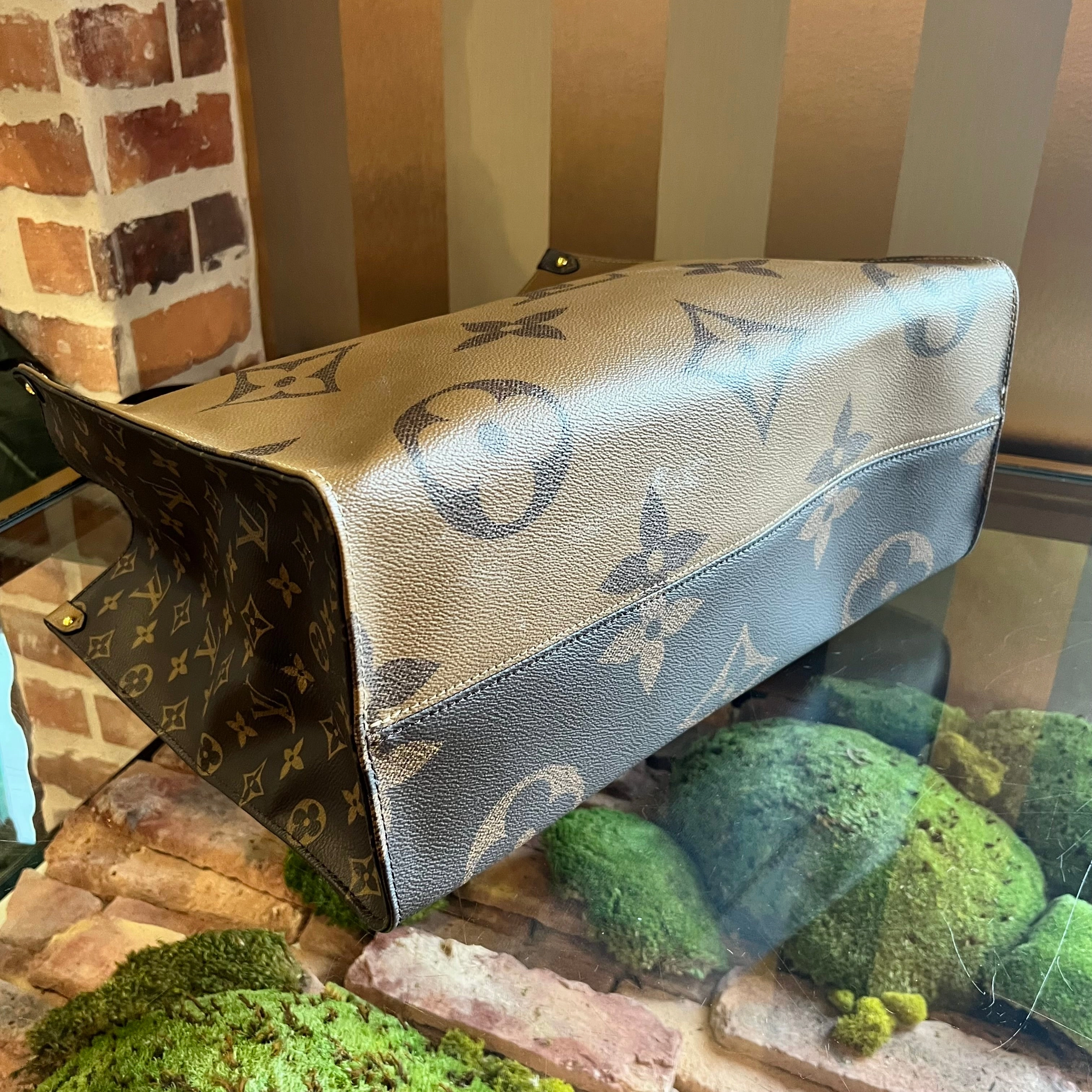 LOUIS VUITTON OnTheGo GM Giant Monogram Reverse Canvas Tote Bag
