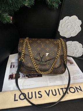 Louis Vuitton Passy Monogram Brown Canvas Crossbody Bag