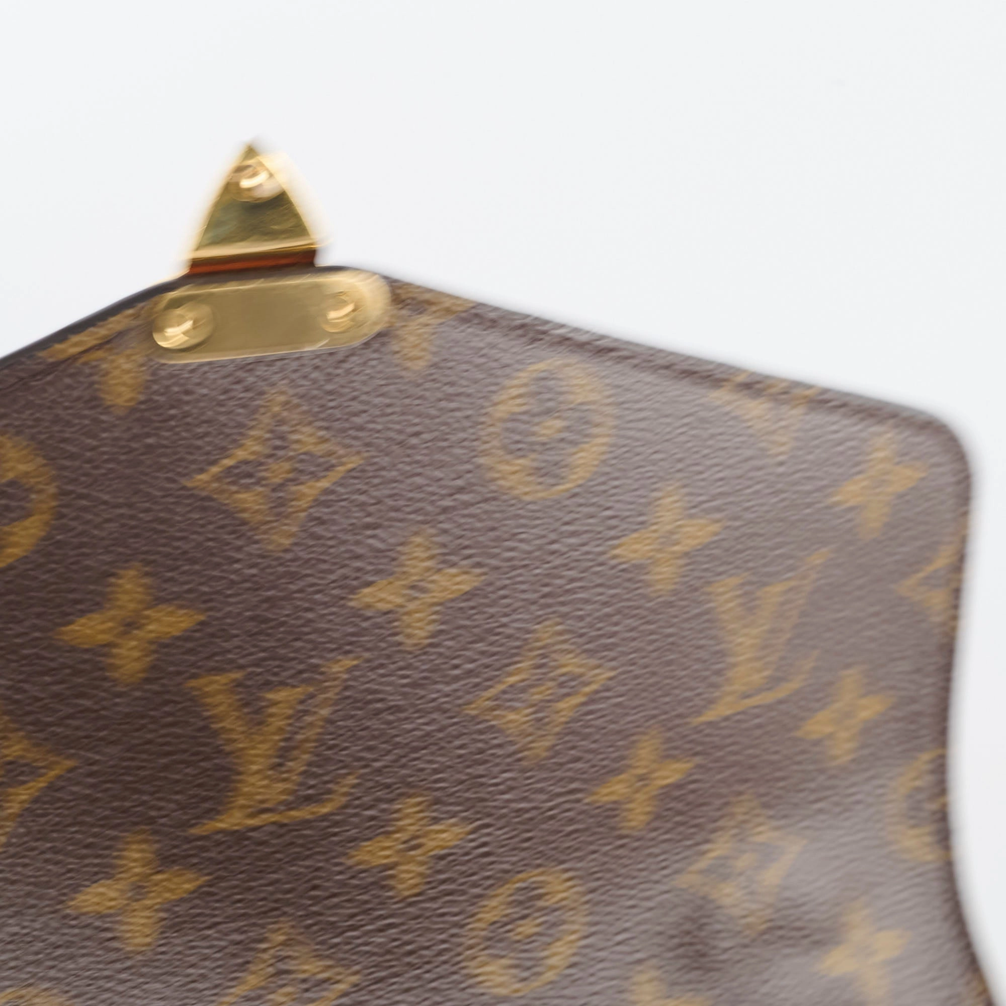 Louis Vuitton Pochette Metis Monogram