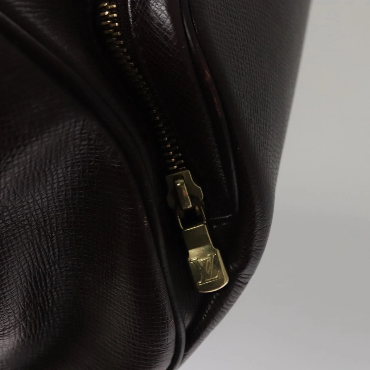 LOUIS VUITTON Taiga Cashier Backpack Acajou M30176 LV 107486
