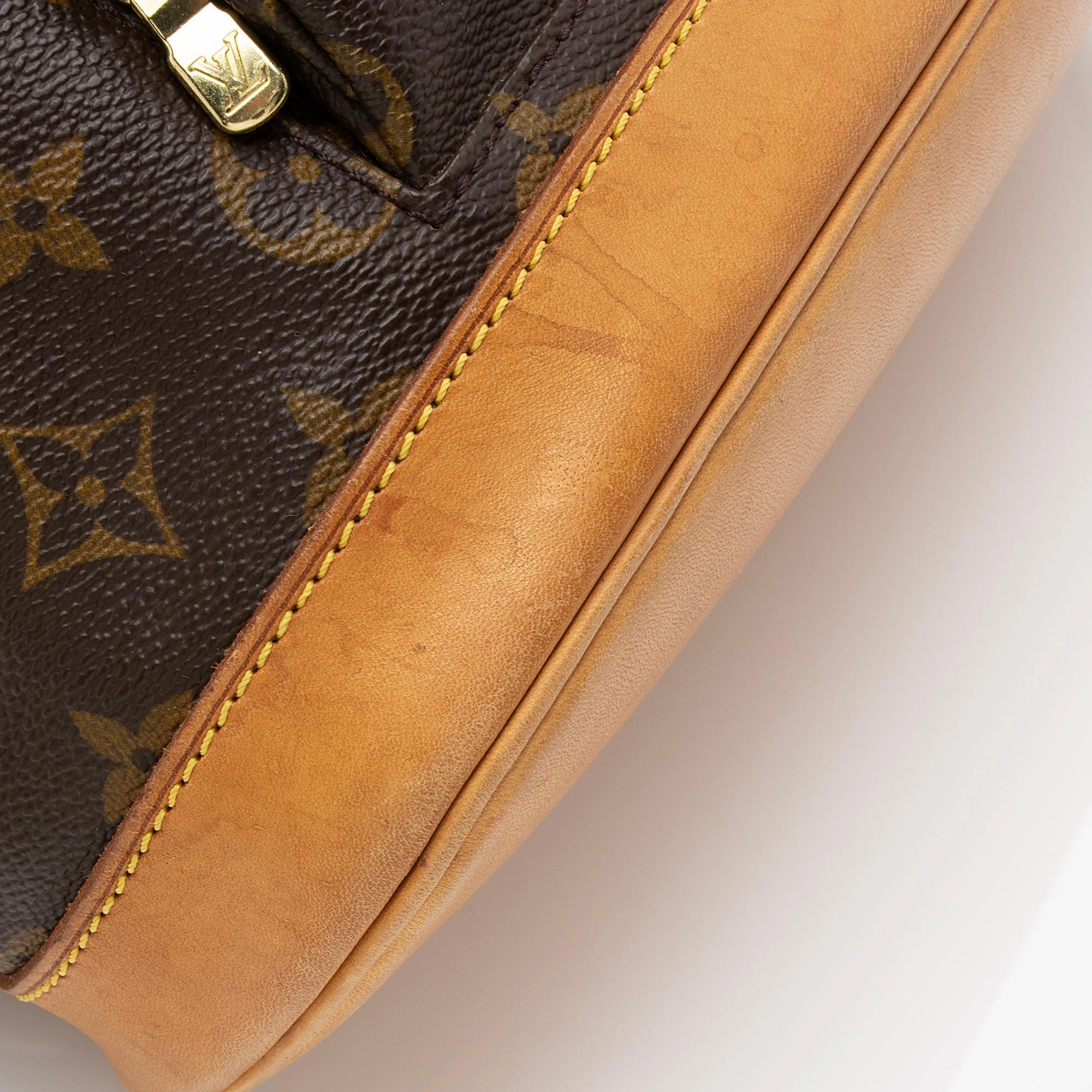 Louis Vuitton Vintage Monogram Canvas Montsouris MM Backpack (SHF-PqfA4Z)