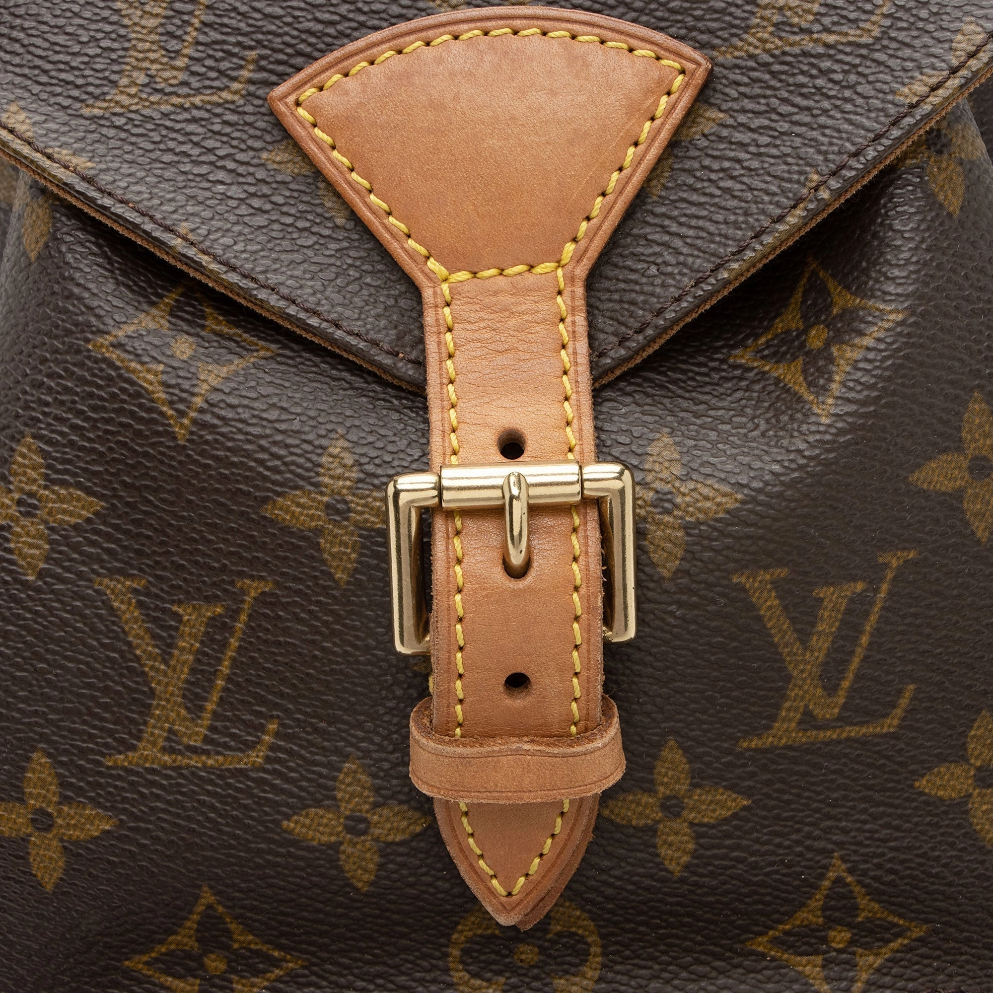 Louis Vuitton Vintage Monogram Canvas Montsouris MM Backpack (SHF-xzN3al)