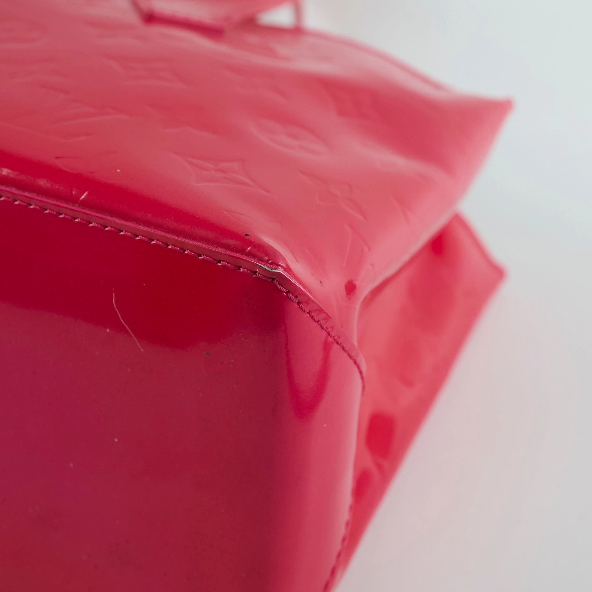 Louis Vuitton Wilshire PM Vernis Rose Pop