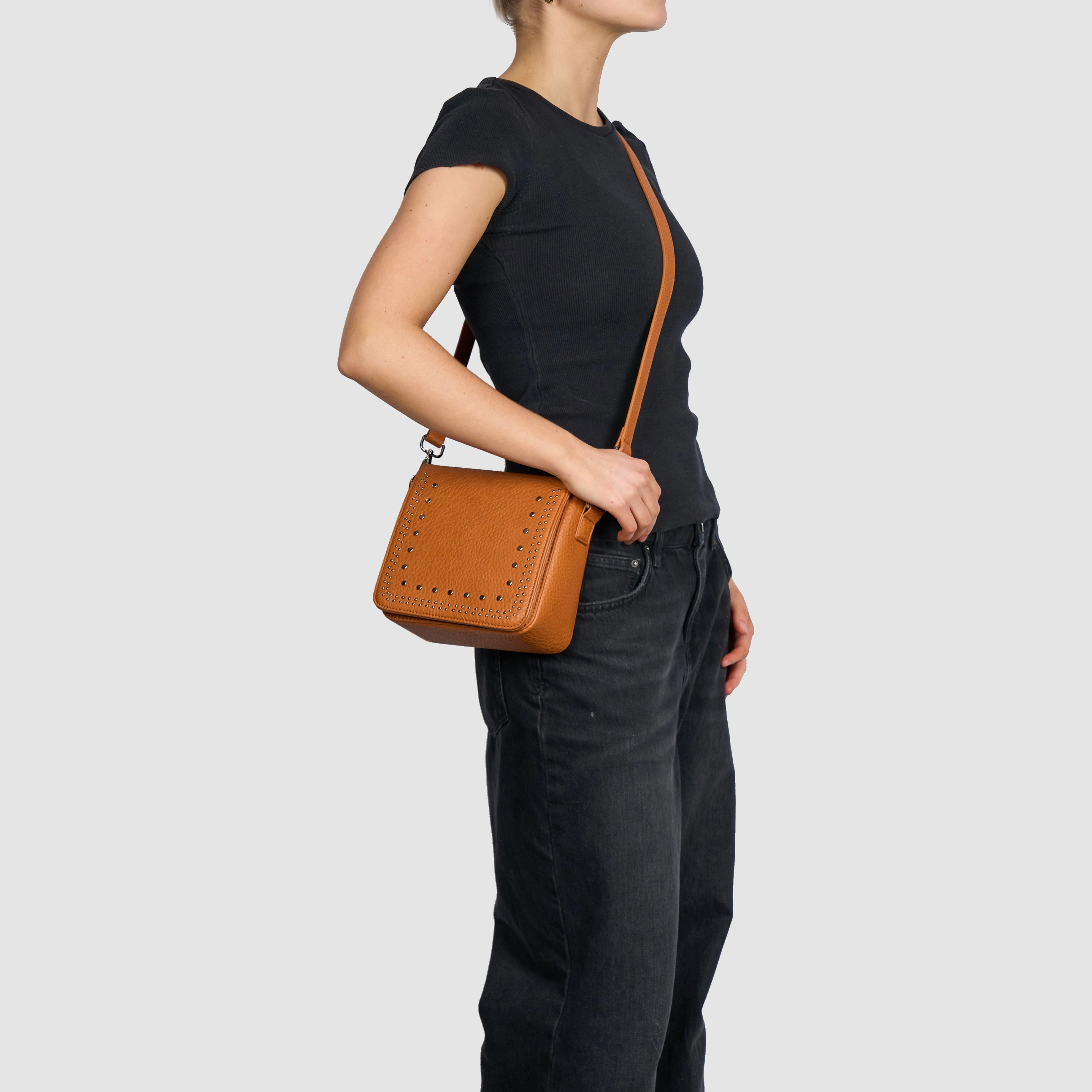 Lovelight Crossbody - Tan