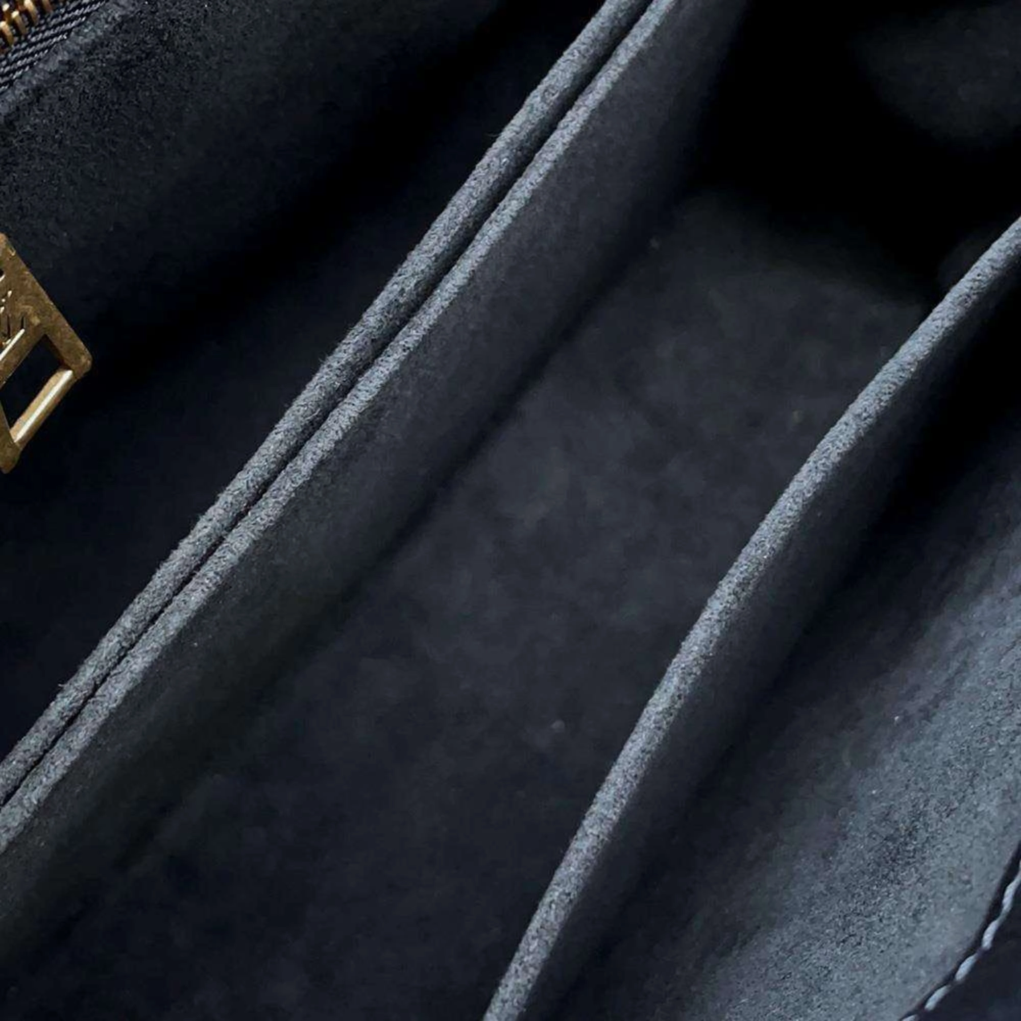 LV Pont 9 Quilted Shoulder Bag