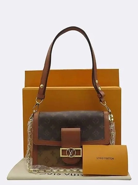 M45958 shoulder bag